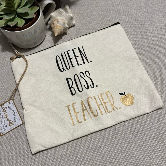 NWT Free With $25 Purchase-Canvas Zip Top Carry All bag - Picture 2 of 13